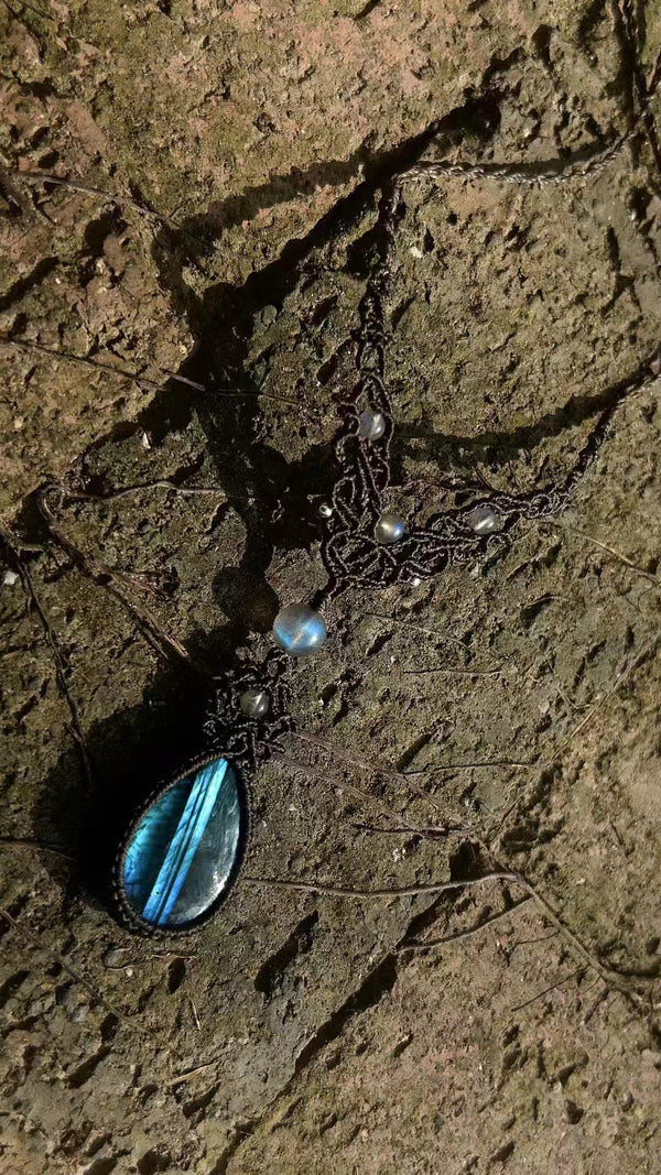 Labradorite pendant necklace