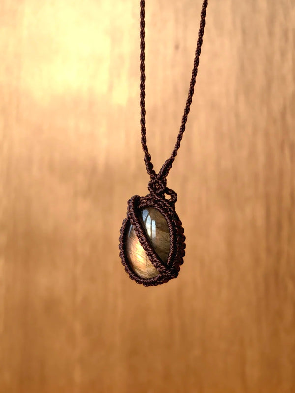 Unique Labradorite Gemstone Necklace