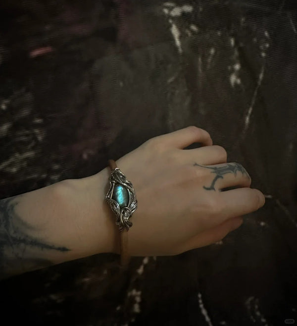 Enchanting Labradorite Leather Bracelet