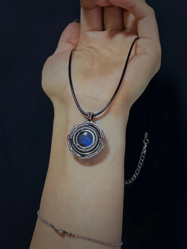 Blue gems pendant necklace