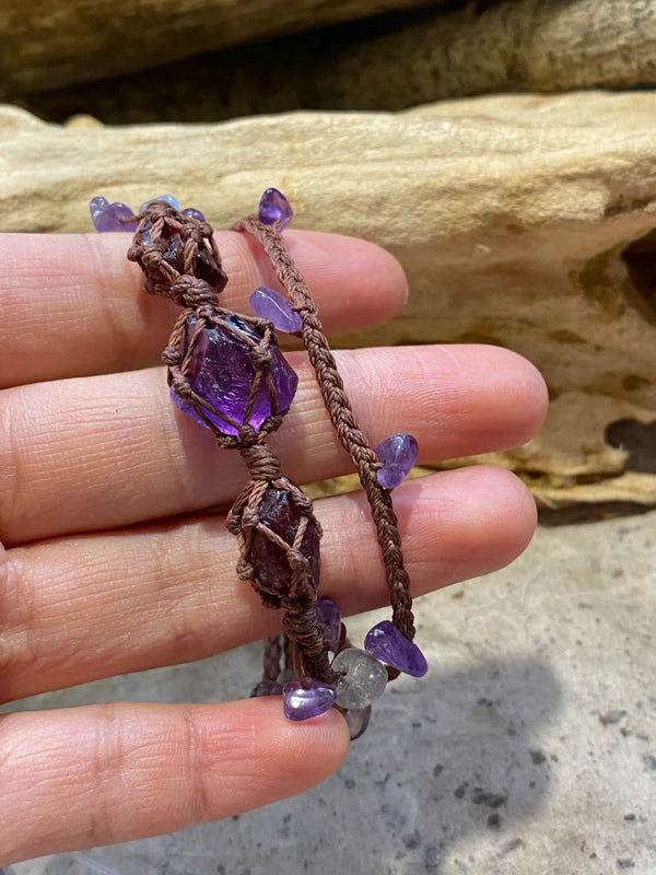 Amethyst macrame bracelet