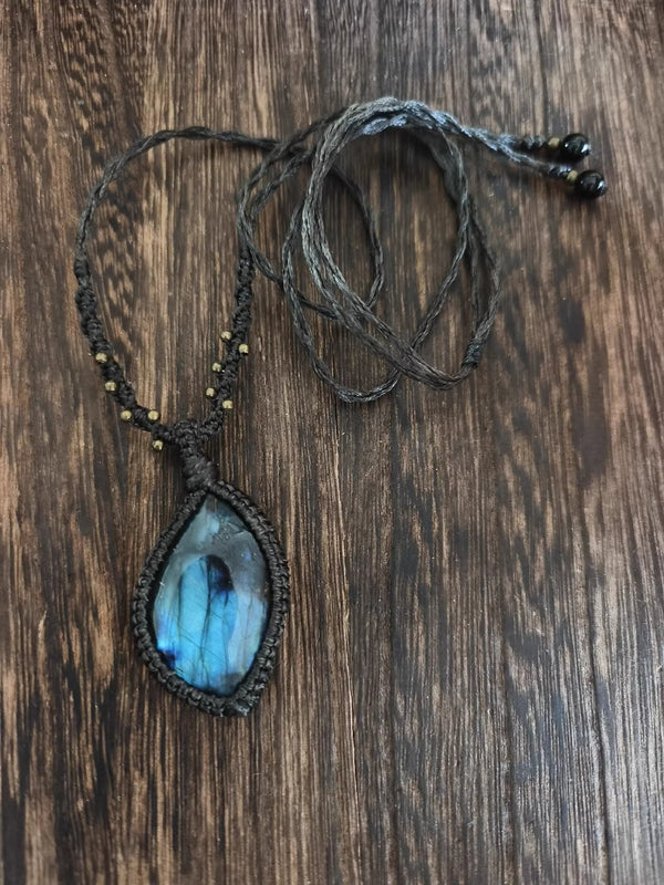 Boho & hippie labradorite gemstone necklace pendant