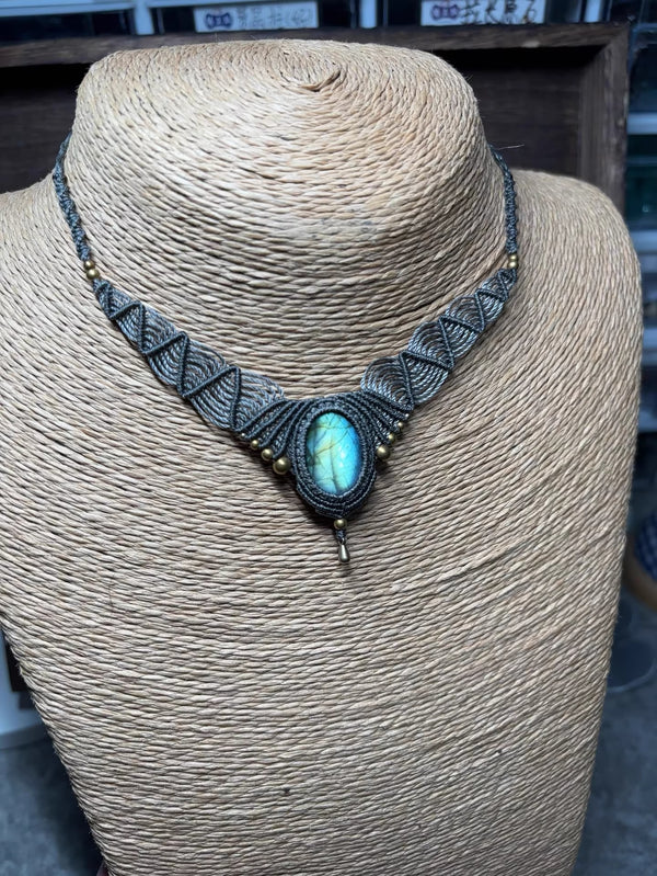 Labradorite crystal macrame design necklace