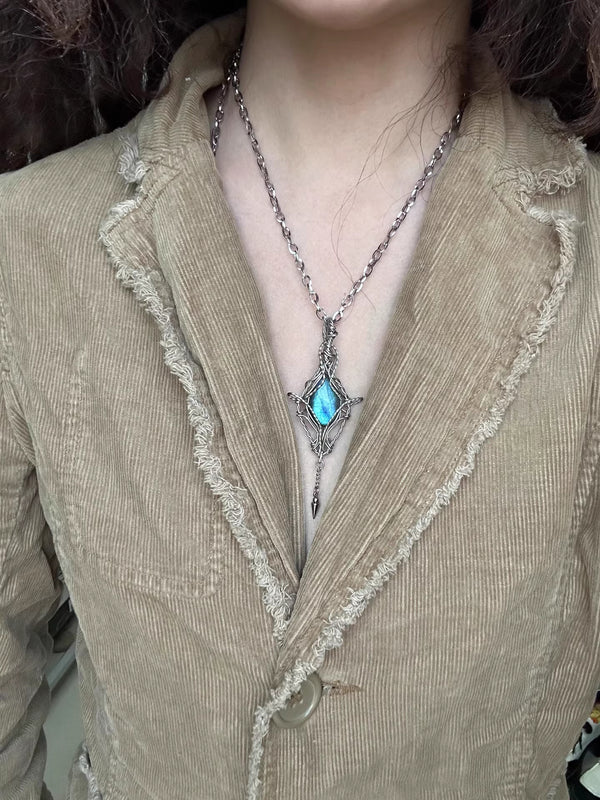 Labradorite gemstone necklace pendant