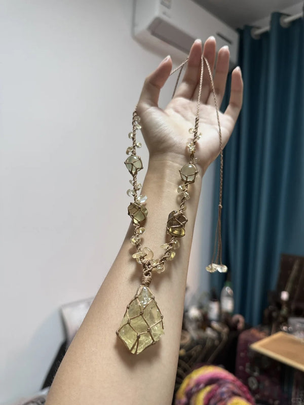 Yellow_fluorite_necklace